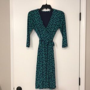 Wrap dress from Stitch Fix. Tag removed. SZ. SM.